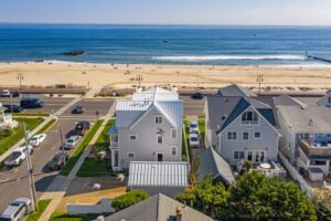 2000 N Ocean Ave LuxQue013