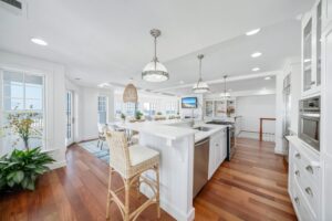 2000 N Ocean Ave LuxQue082