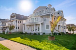 2000 N Ocean Ave LuxQue116